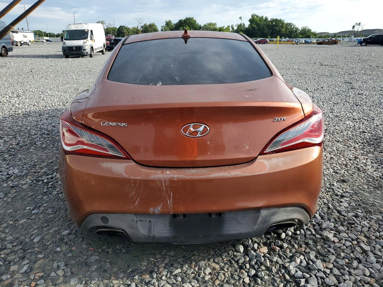 2013 Hyundai Genesis Coupe 2.0T Premium - zdjęcie 6
