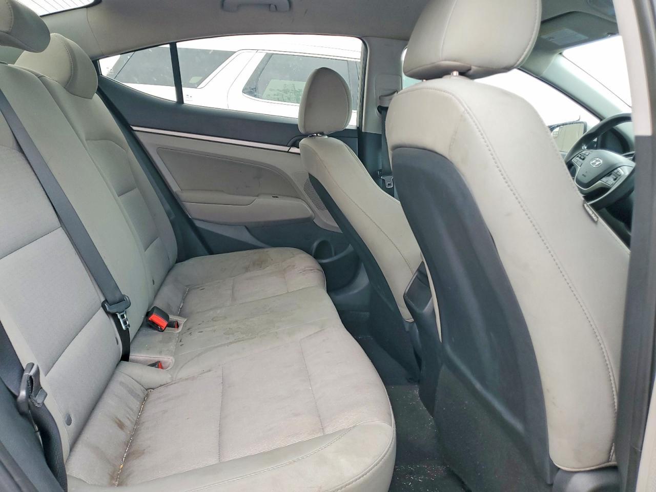 2017 Hyundai Elantra Se - zdjęcie 10