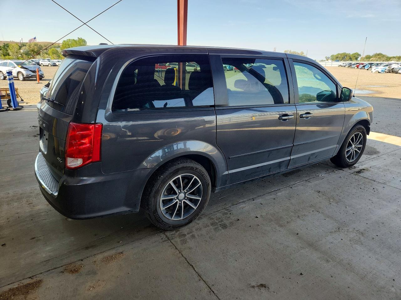 2015 Dodge Grand Caravan R/T - zdjęcie 3