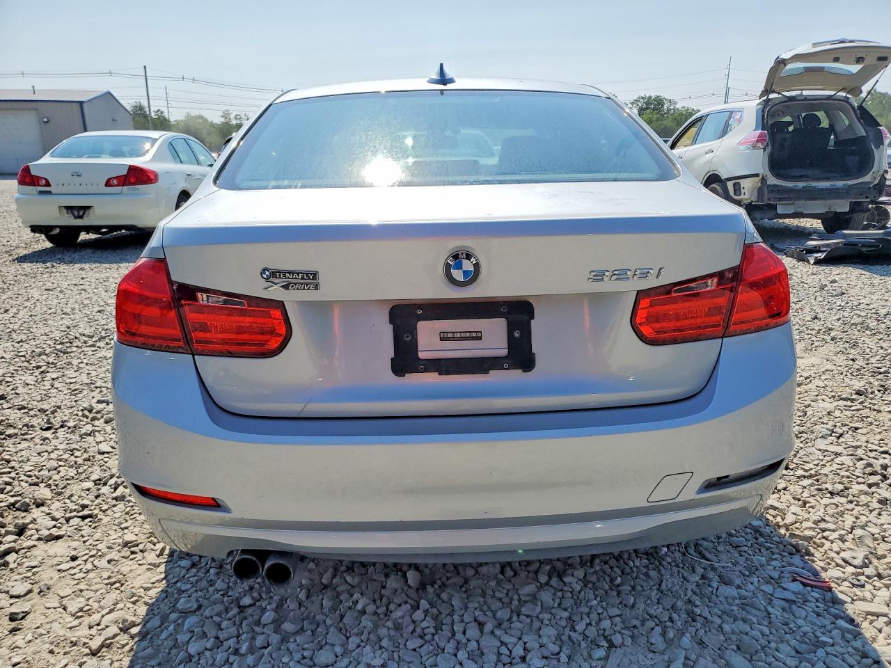 2015 BMW Seria 3 328i - zdjęcie 6