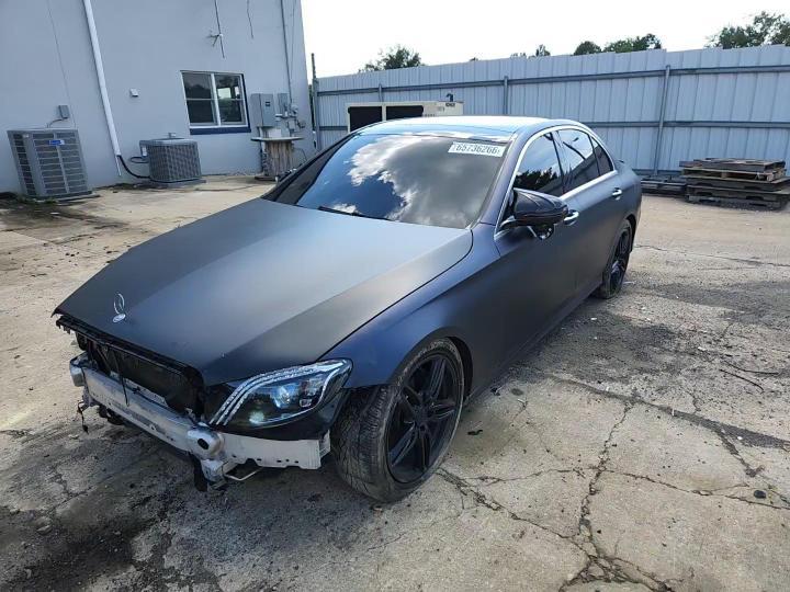 2017 Mercedes-Benz E 300 4Matic - zdjęcie 13