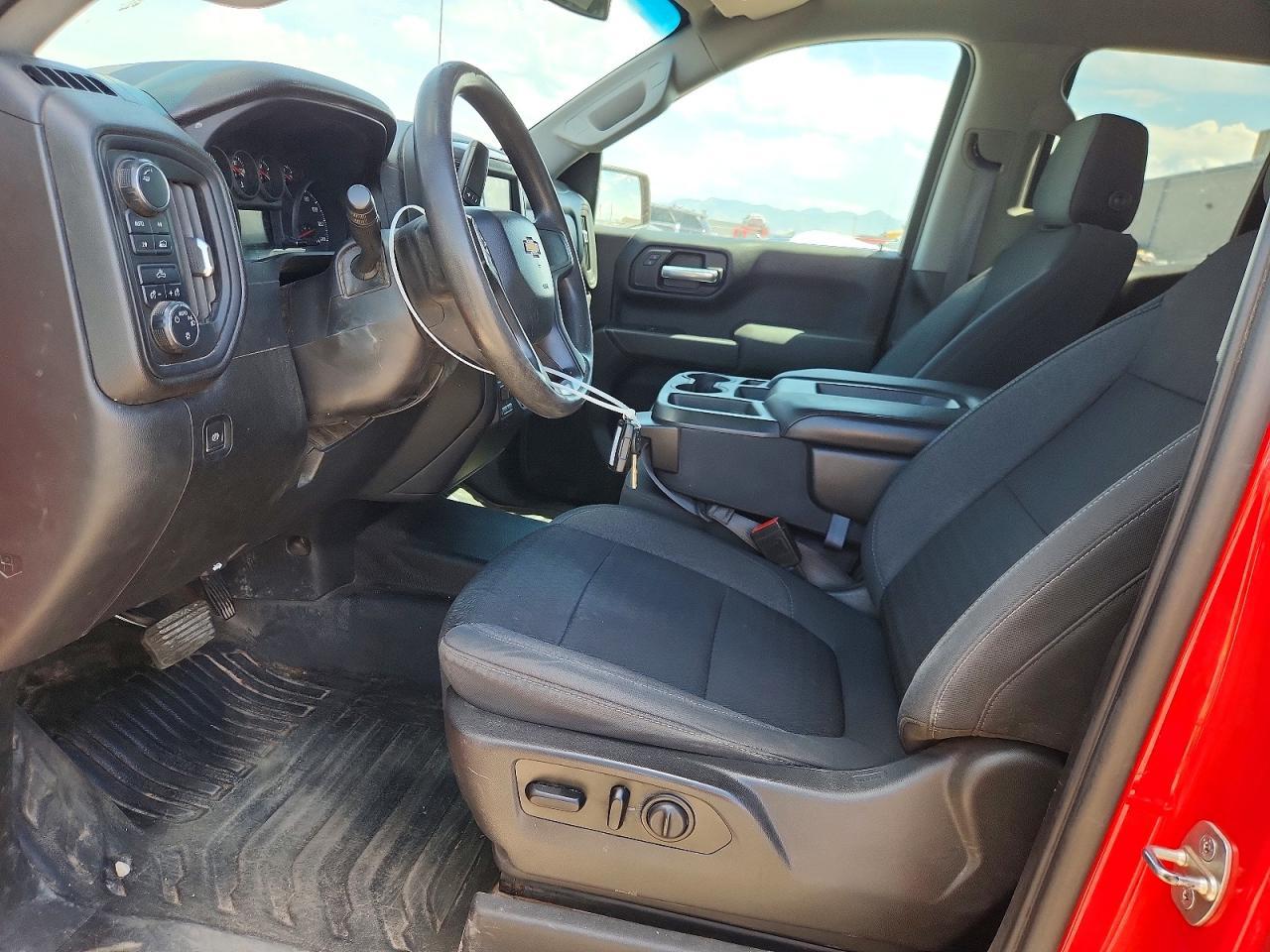 2020 Chevrolet Silverado K1500 - zdjęcie 7