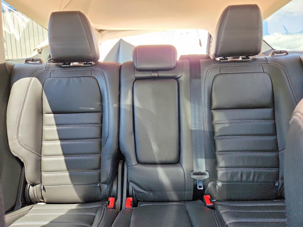 2017 Ford Escape Titanium - zdjęcie 10