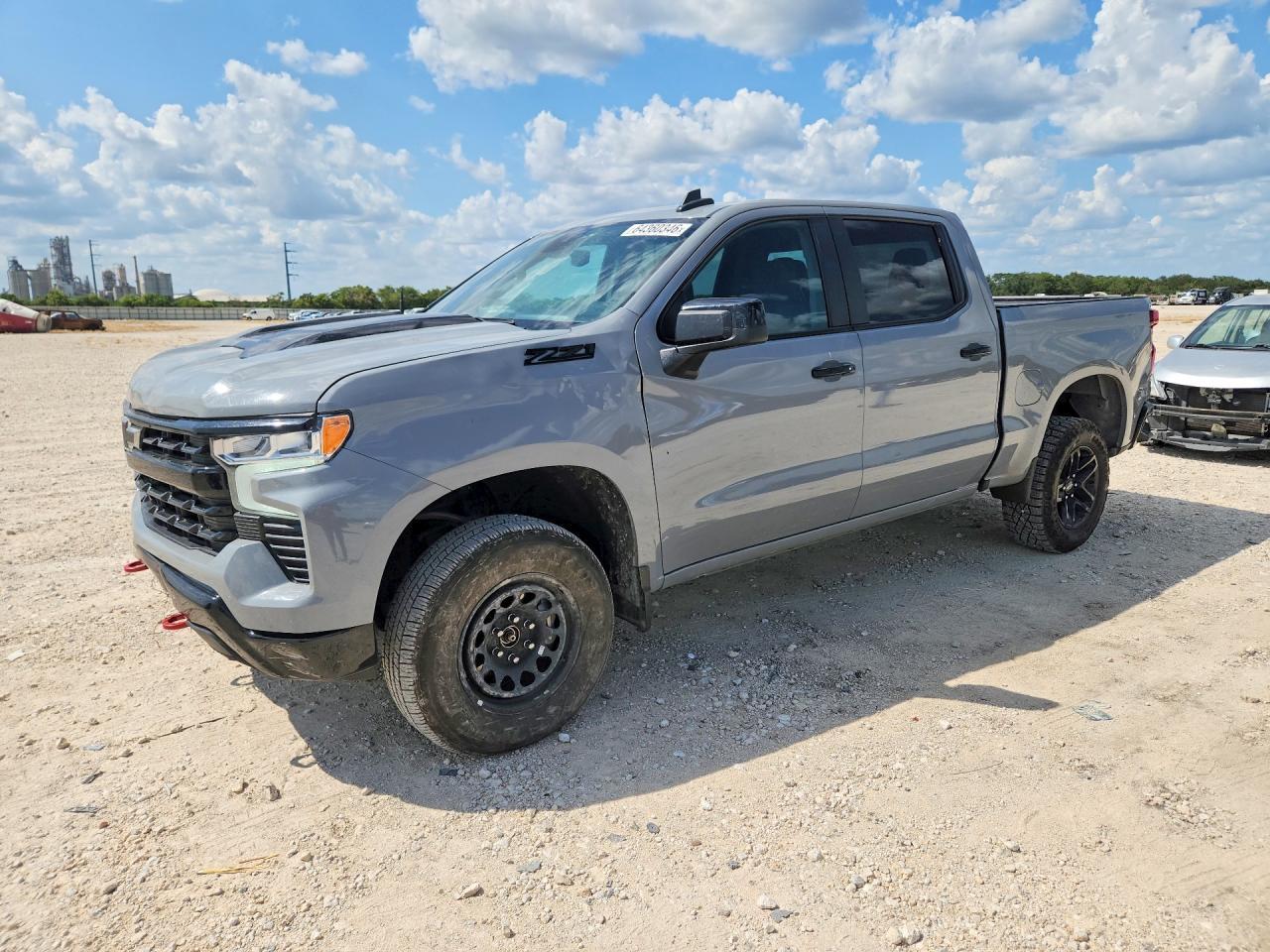 2024 Chevrolet Silverado K1500 Lt Trail Boss - zdjęcie główne