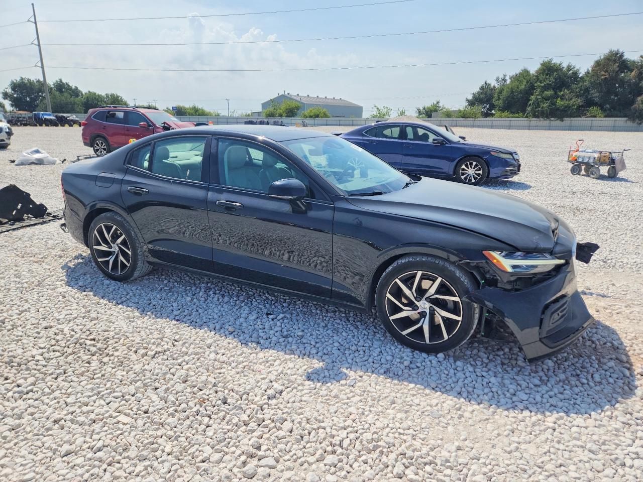 2020 Volvo S60 T5 Momentum - zdjęcie 4
