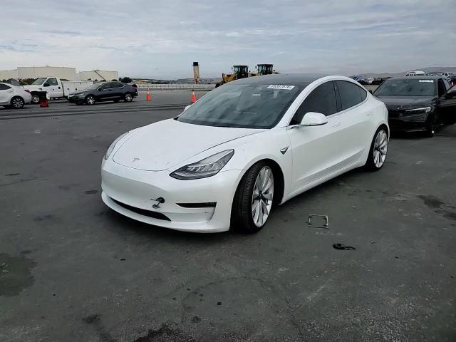 2019 Tesla Model 3 - zdjęcie 13