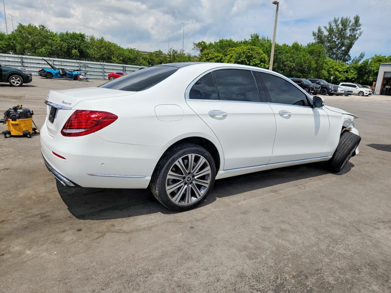 2020 Mercedes-Benz E 450 4Matic - zdjęcie 3