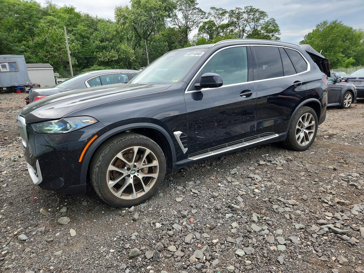 2024 BMW X5 xDrive40I - zdjęcie główne