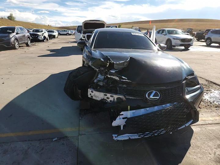 2017 Lexus Rc 200T - zdjęcie 13