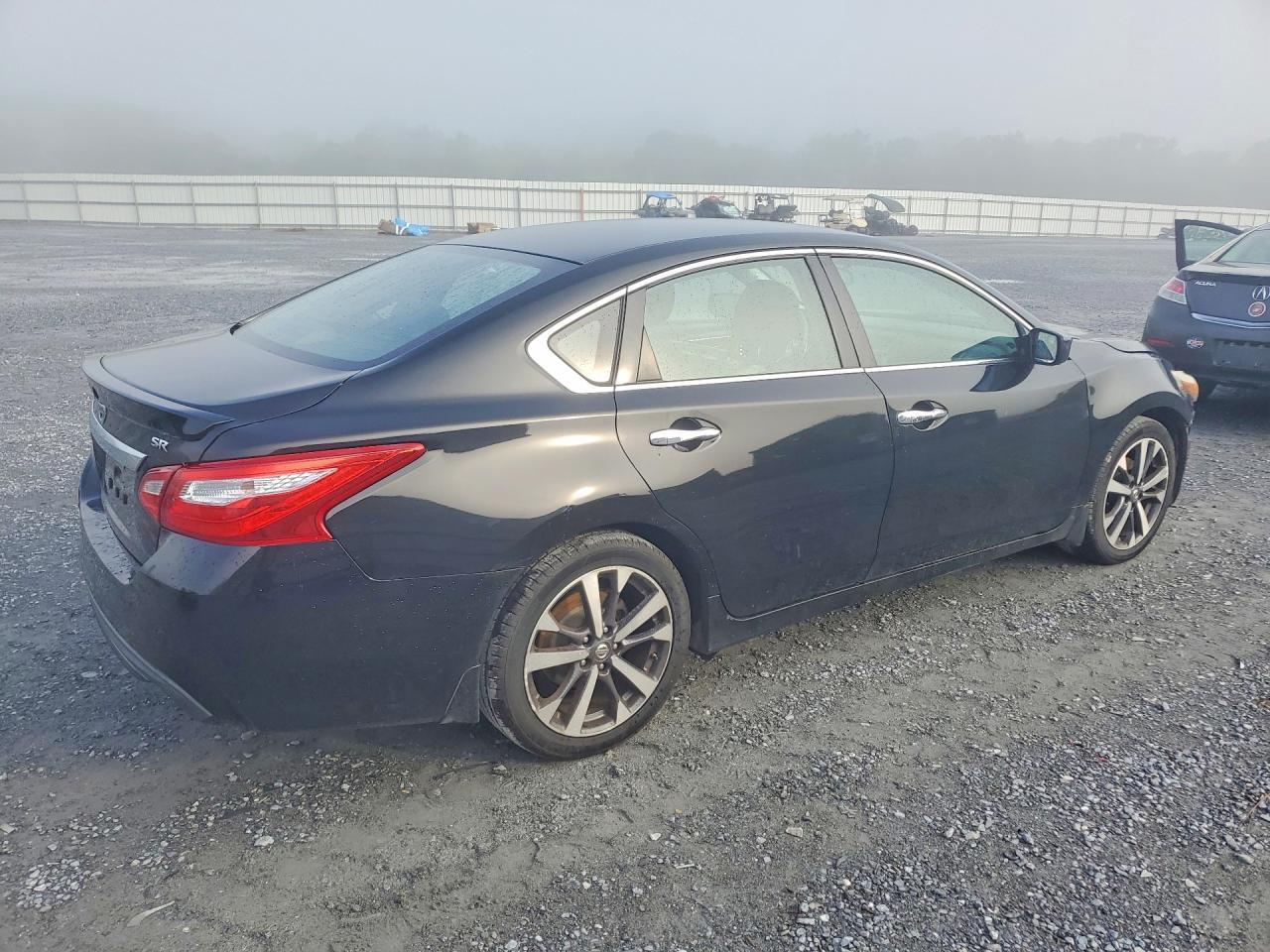 2016 Nissan Altima 2.5 Sr - zdjęcie 3