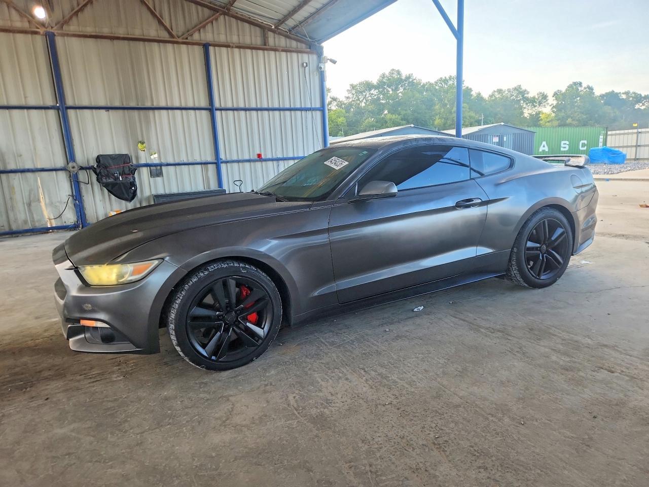 2015 Ford Mustang - zdjęcie główne