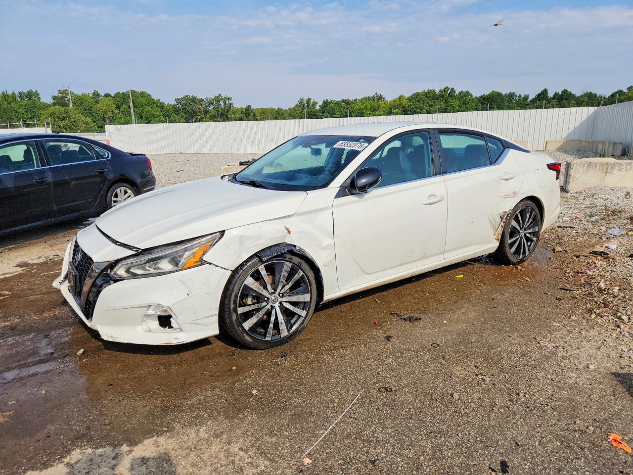 2020 Nissan Altima Sr - zdjęcie główne