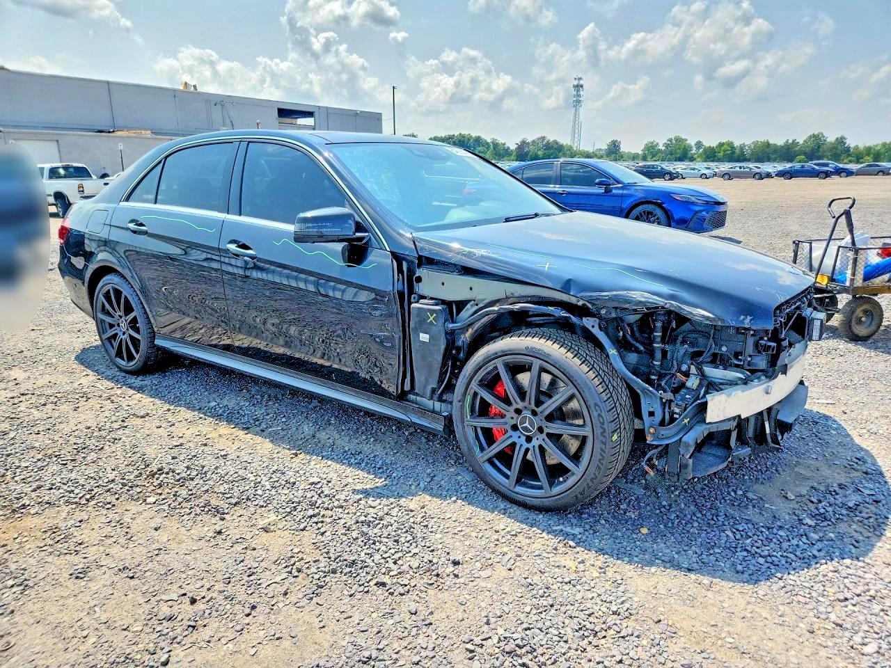 2014 Mercedes-Benz E63 Amg - zdjęcie 4
