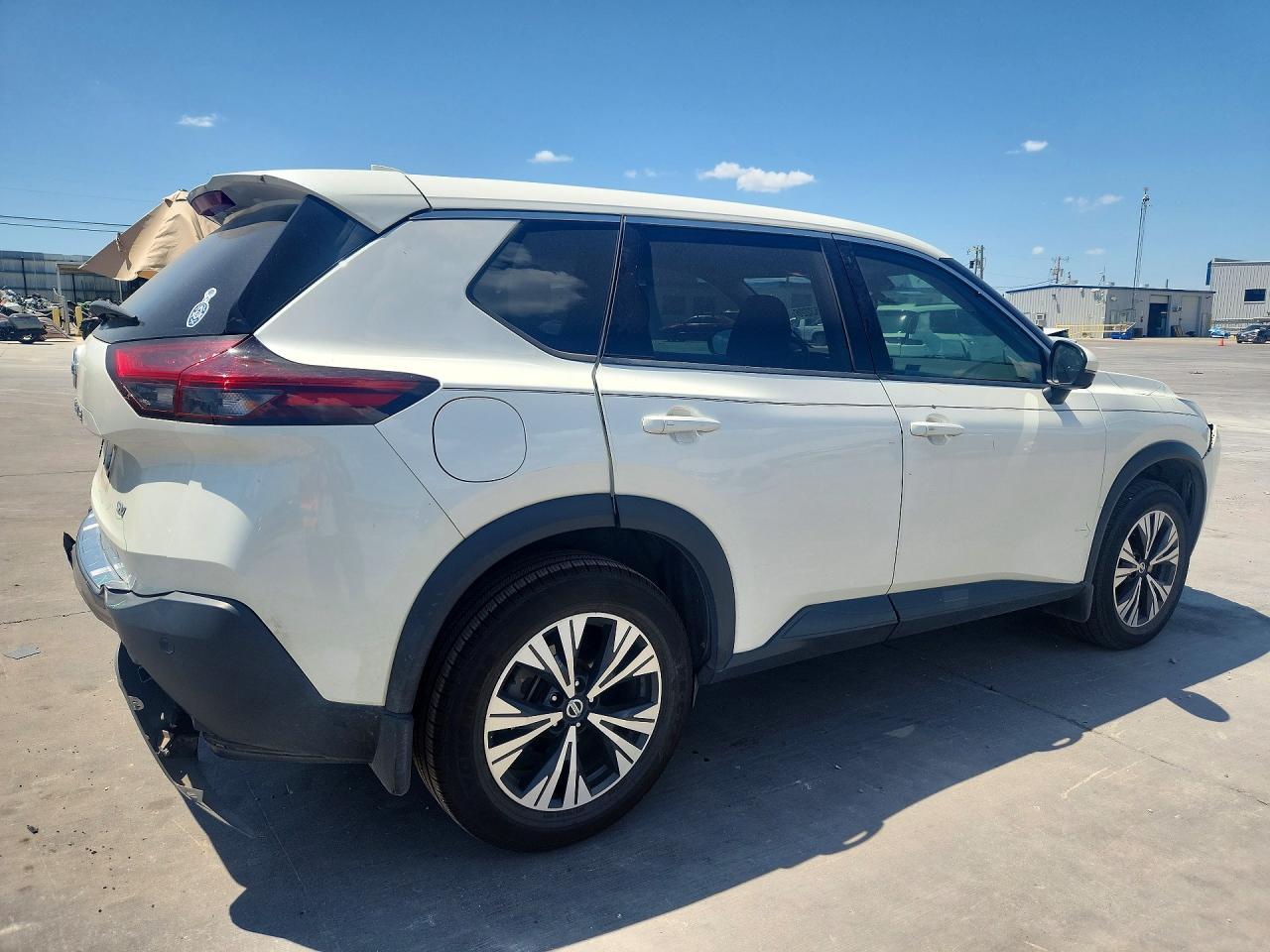 2021 Nissan Rogue Sv - zdjęcie 3