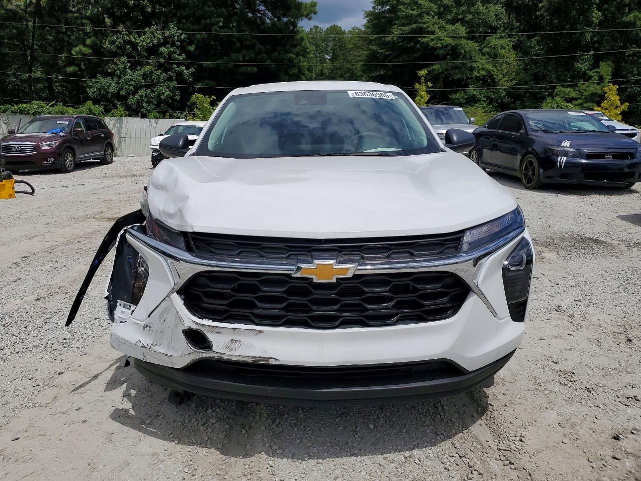 2026 Chevrolet Trax Ls - zdjęcie 5