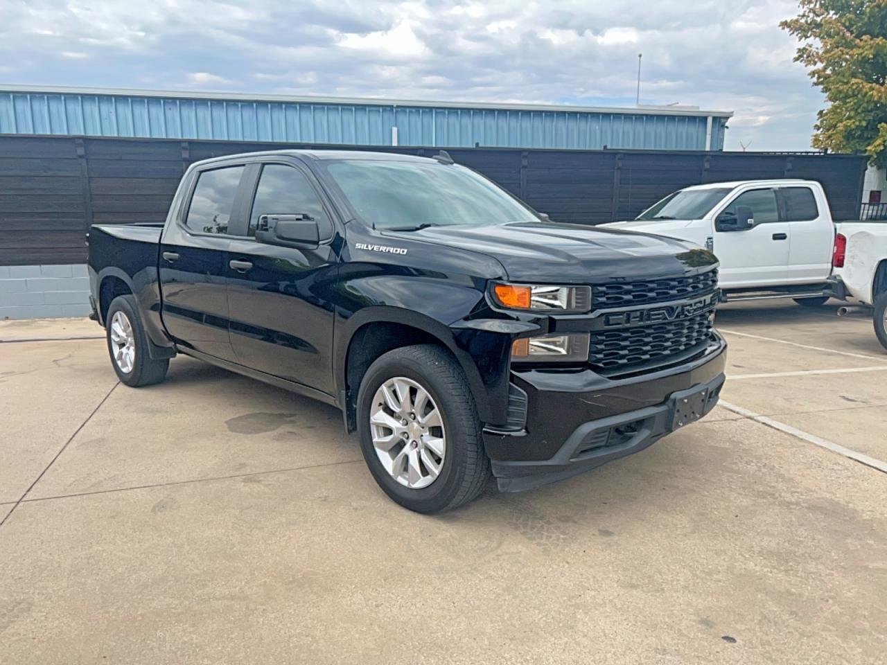 2022 Chevrolet Silverado Ltd C1500 Custom - zdjęcie główne