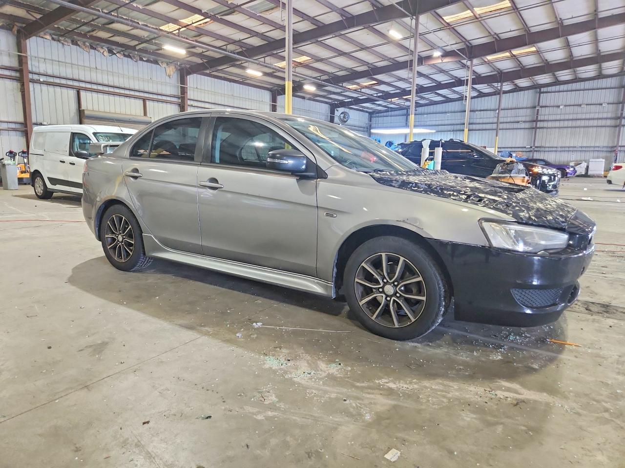 2017 Mitsubishi Lancer Es - zdjęcie 4