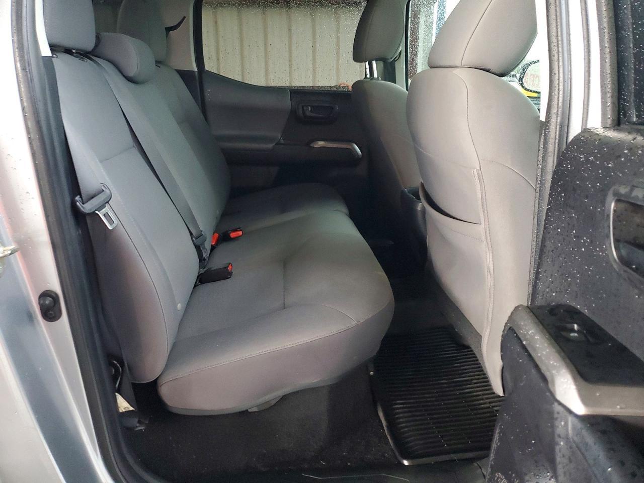 2019 Toyota Tacoma Sr5 V6 - zdjęcie 10