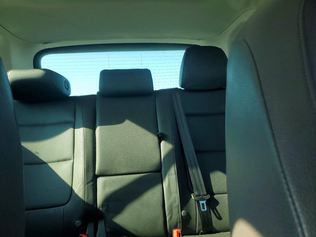 2015 Volkswagen Tiguan S - zdjęcie 10