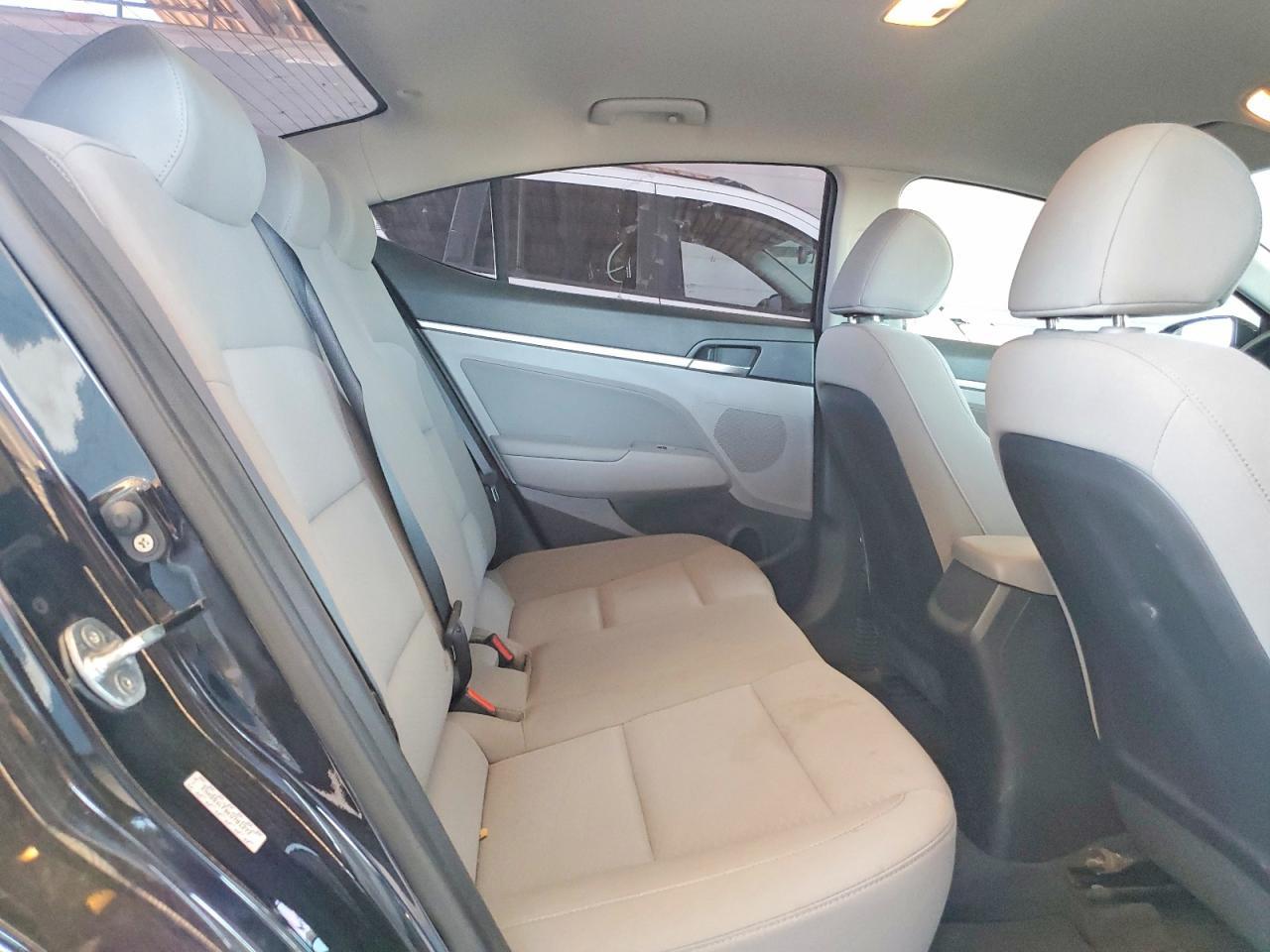 2019 Hyundai Elantra Sel - zdjęcie 10