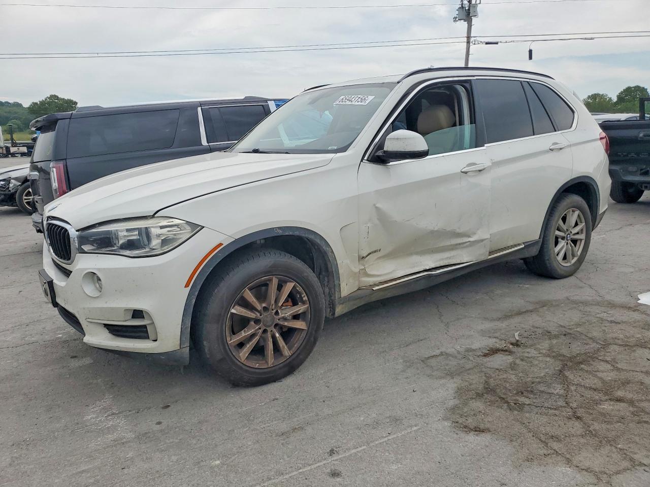 2015 BMW X5 xDrive35I - zdjęcie główne