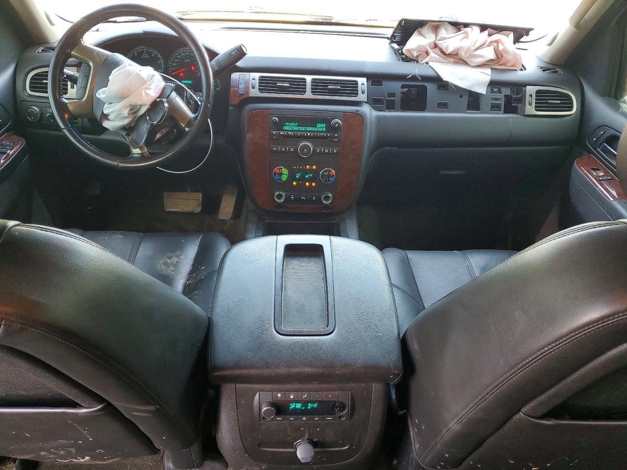 2013 Chevrolet Tahoe C1500 Lt - zdjęcie 8