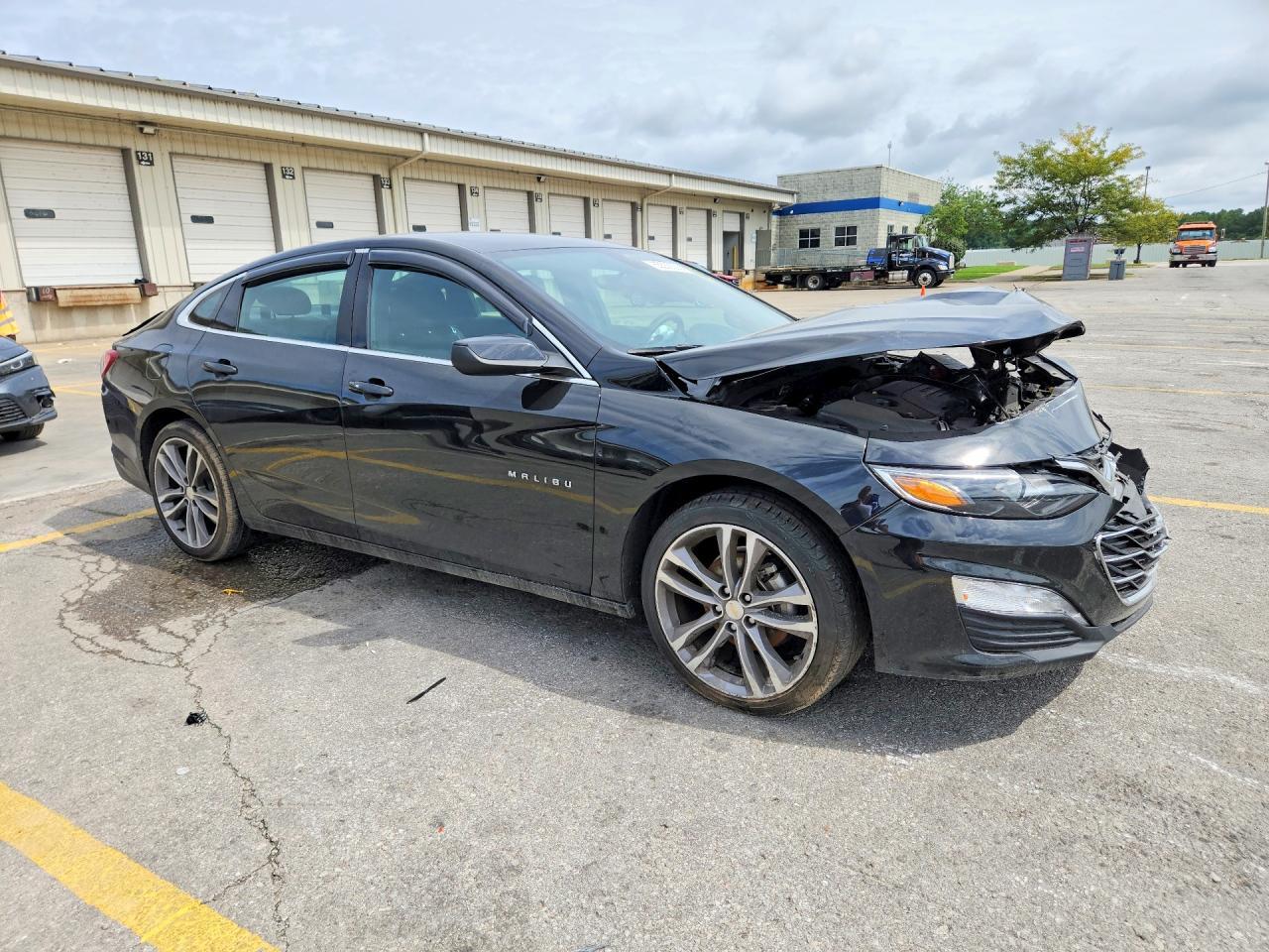 2022 Chevrolet Malibu Lt - zdjęcie 4