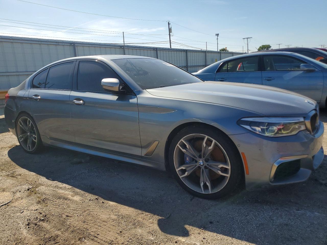 2018 BMW M550Xi - zdjęcie 4