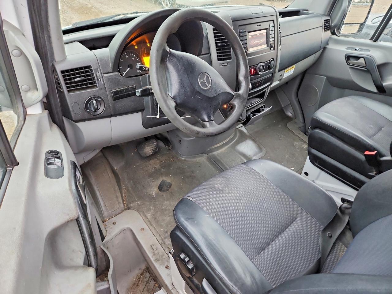 2016 Mercedes-Benz Sprinter 2500 - zdjęcie 8