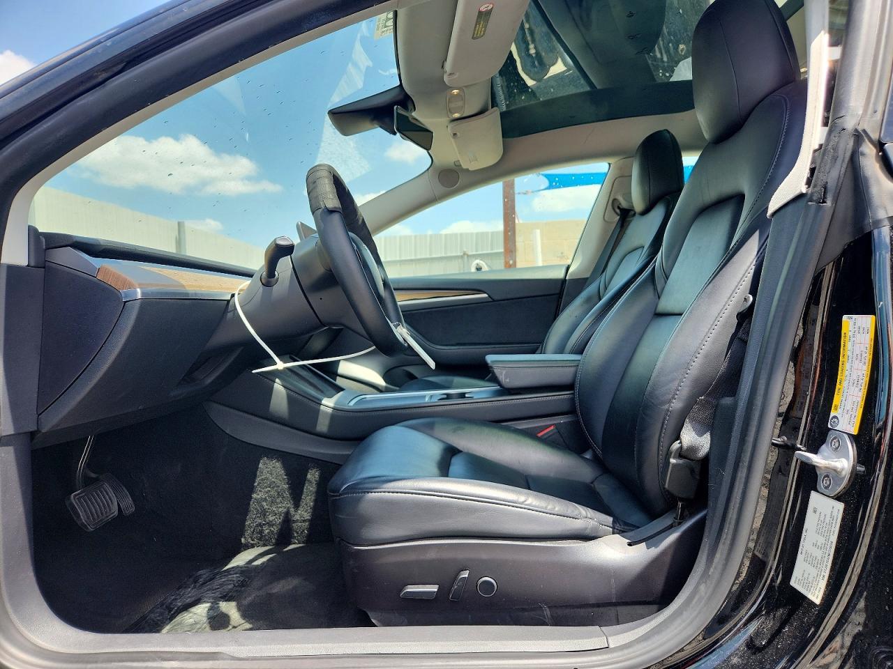 2022 Tesla Model 3 - zdjęcie 7
