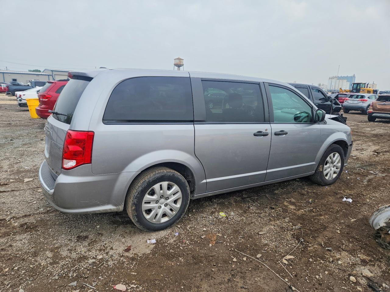 2020 Dodge Grand Caravan Se - zdjęcie 3