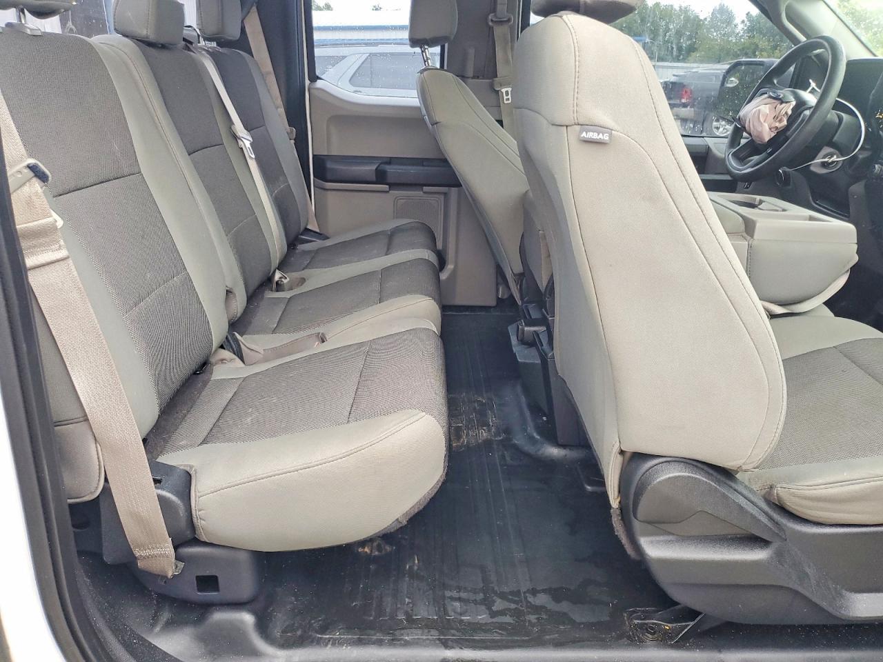 2015 Ford F150 Super Cab - zdjęcie 10