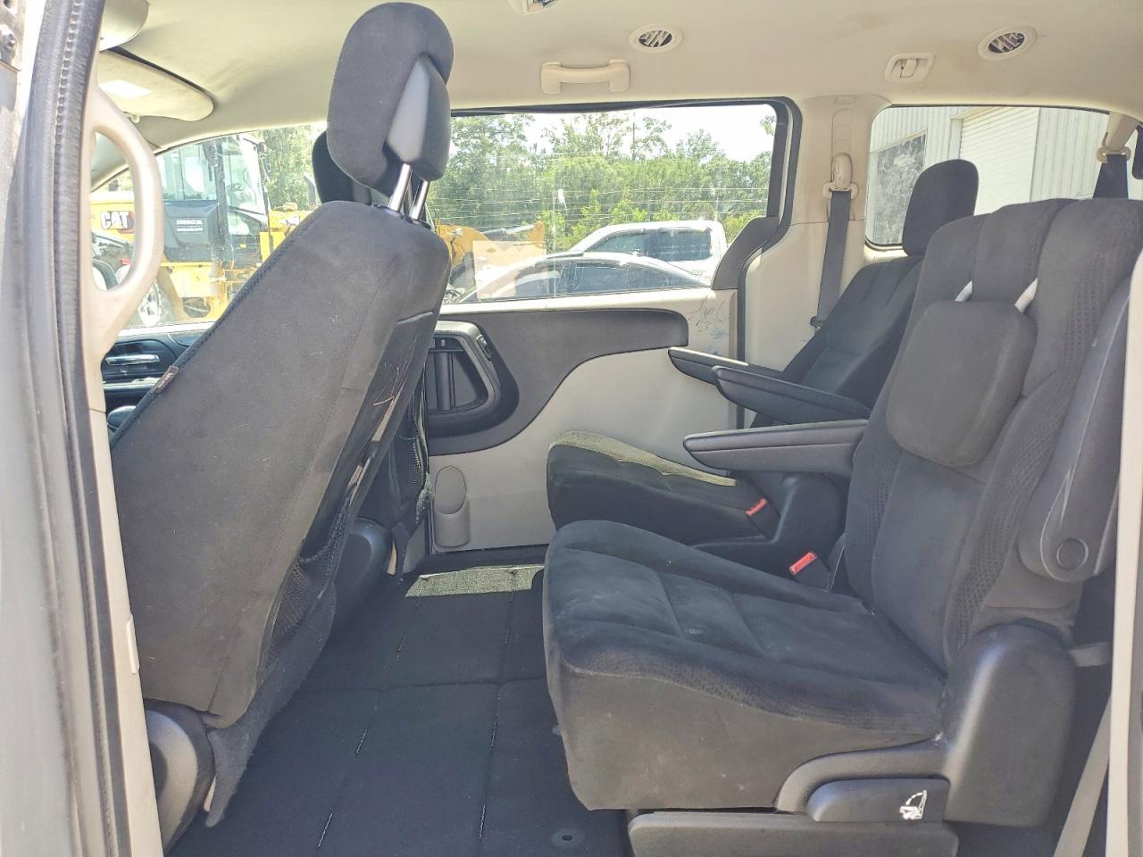 2016 Dodge Grand Caravan Sxt - zdjęcie 11