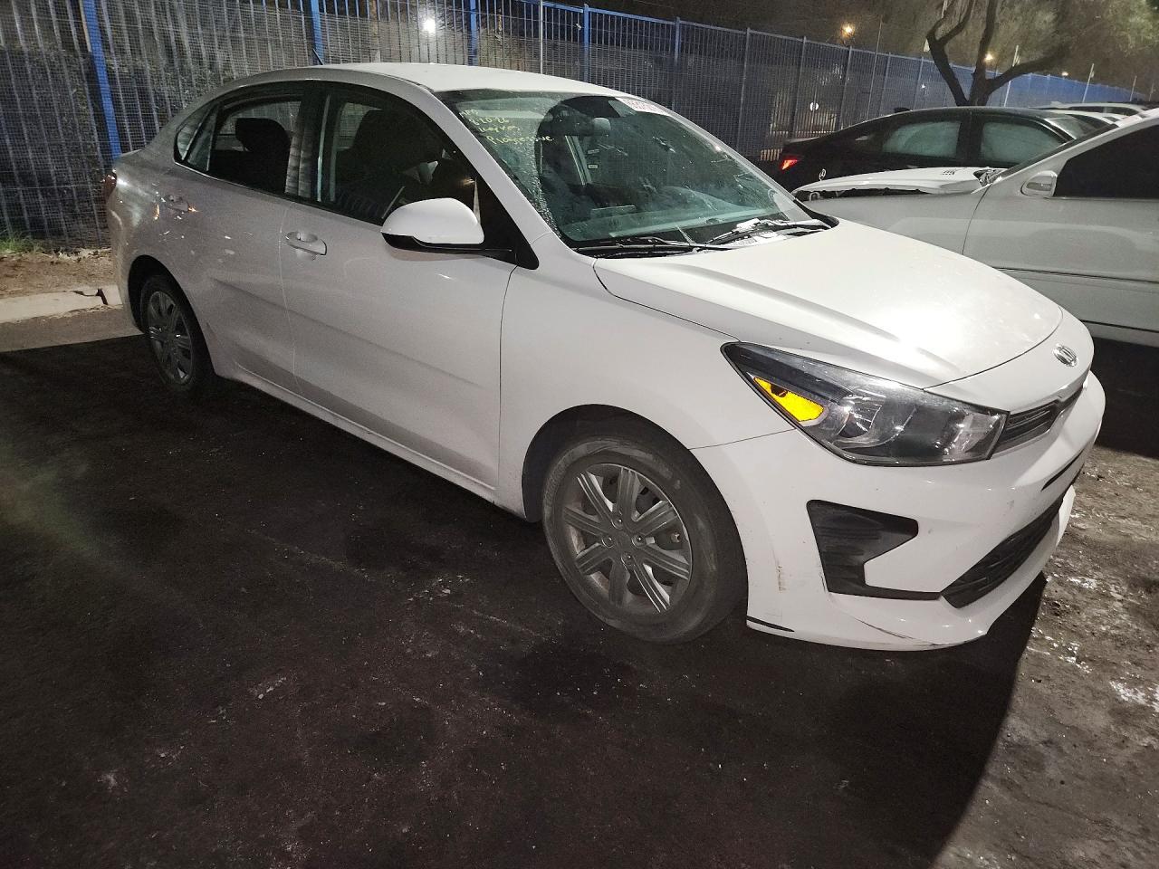 2021 Kia Rio S - zdjęcie 4
