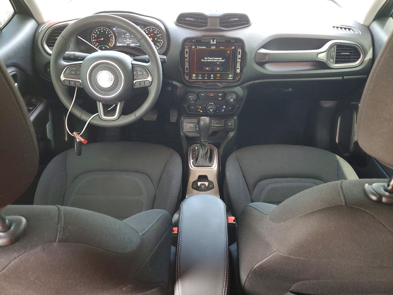 2022 Jeep Renegade Latitude - zdjęcie 8