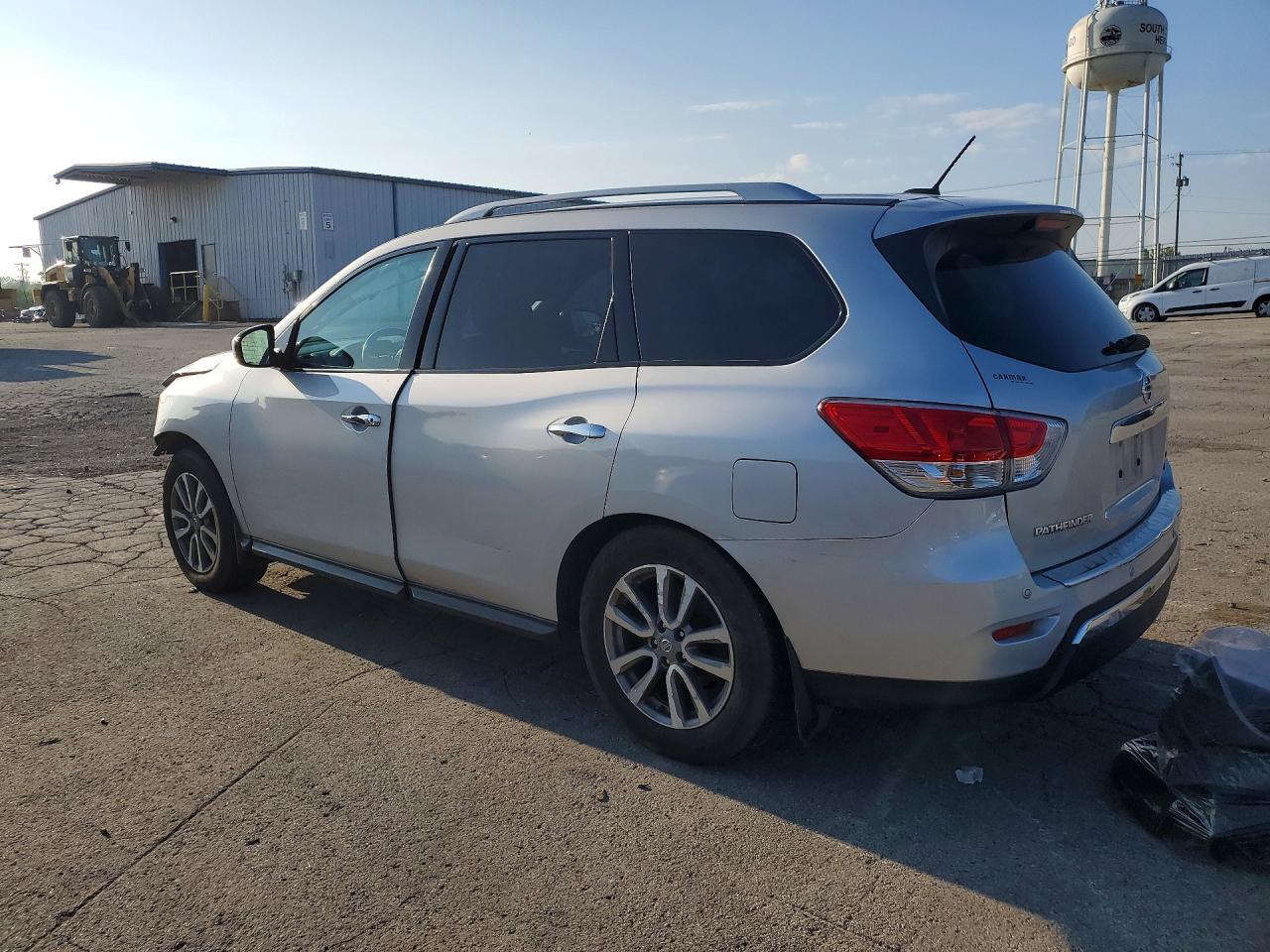 2015 Nissan Pathfinder Sv - zdjęcie 2