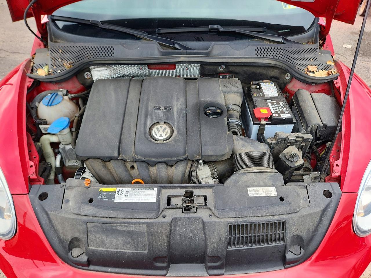 2013 Volkswagen Beetle - zdjęcie 11