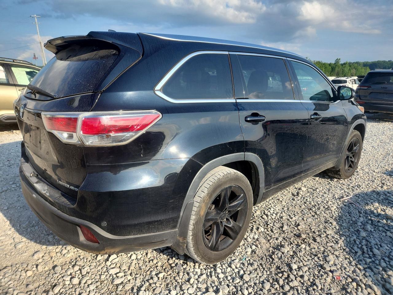 2015 Toyota Highlander Limited Platinum - zdjęcie 3