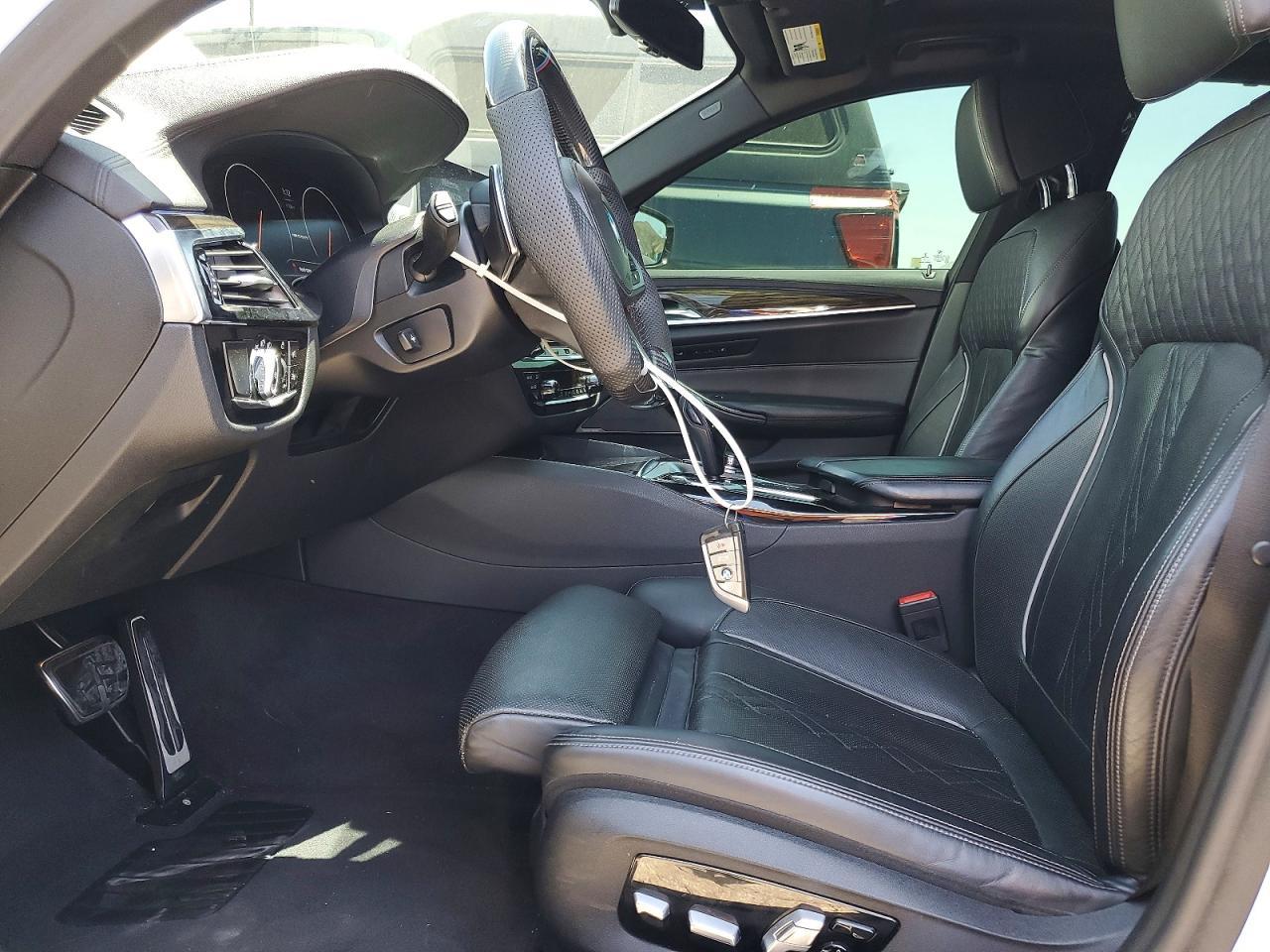 2019 BMW M550Xi - zdjęcie 7