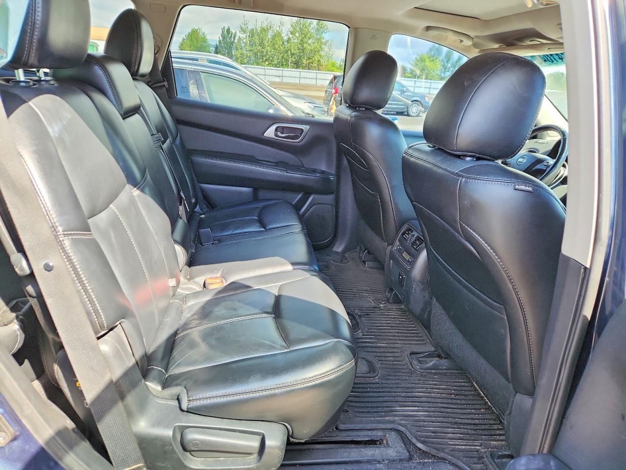 2015 Nissan Pathfinder S - zdjęcie 11