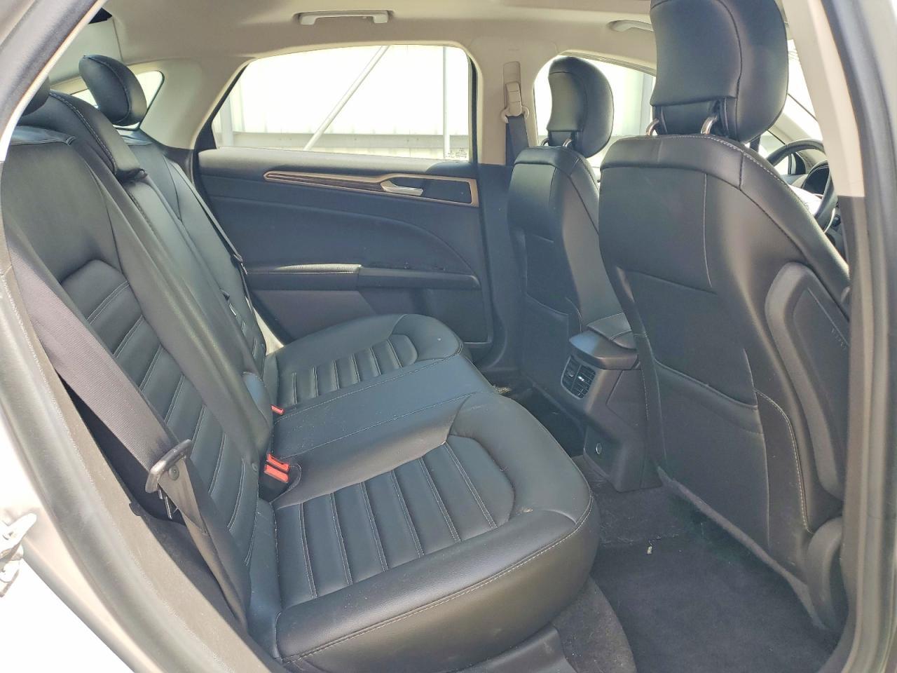 2015 Ford Fusion Se - zdjęcie 10