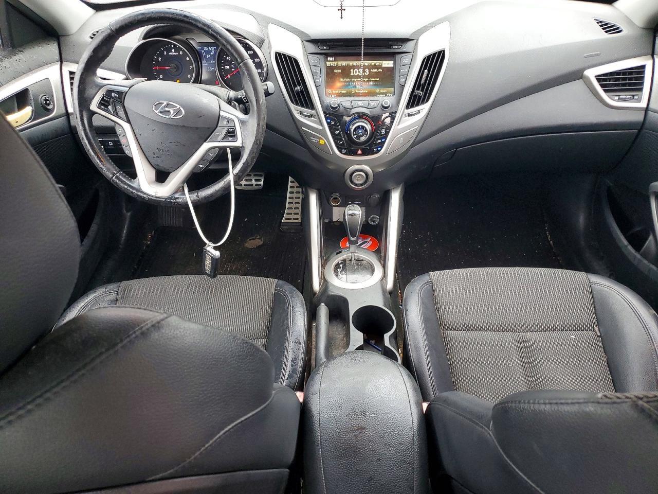 2013 Hyundai Veloster Base - zdjęcie 8