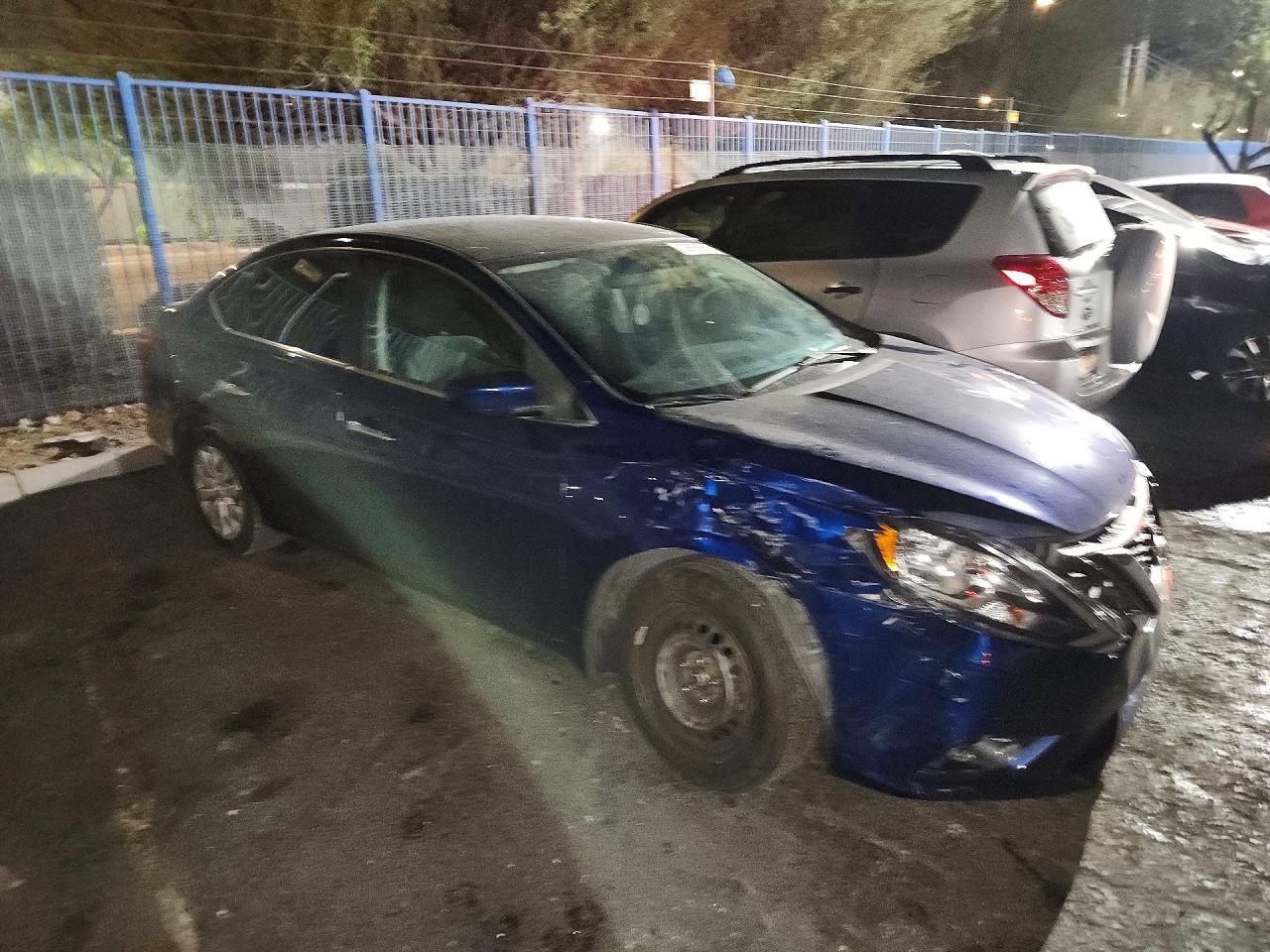 2019 Nissan Sentra S - zdjęcie 4