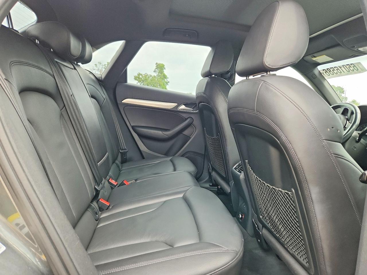 2018 Audi Q3 Premium Plus - zdjęcie 11
