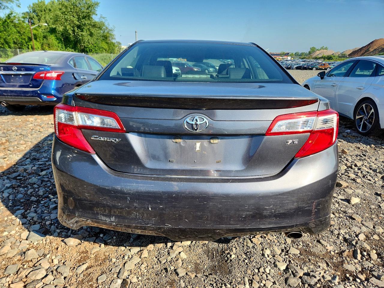 2013 Toyota Camry Se - zdjęcie 6