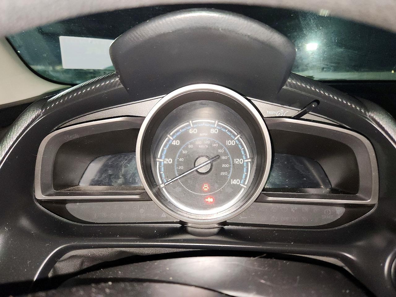 2019 Toyota Yaris Le - zdjęcie 9