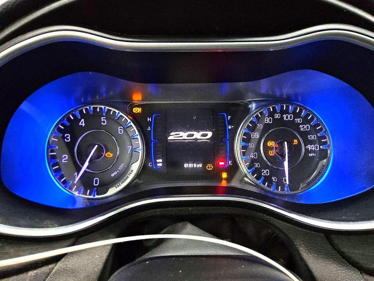2015 Chrysler 200 Limited - zdjęcie 9