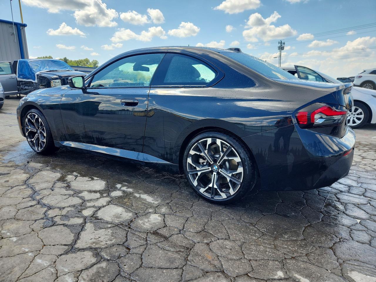 2025 BMW 230I - zdjęcie 2