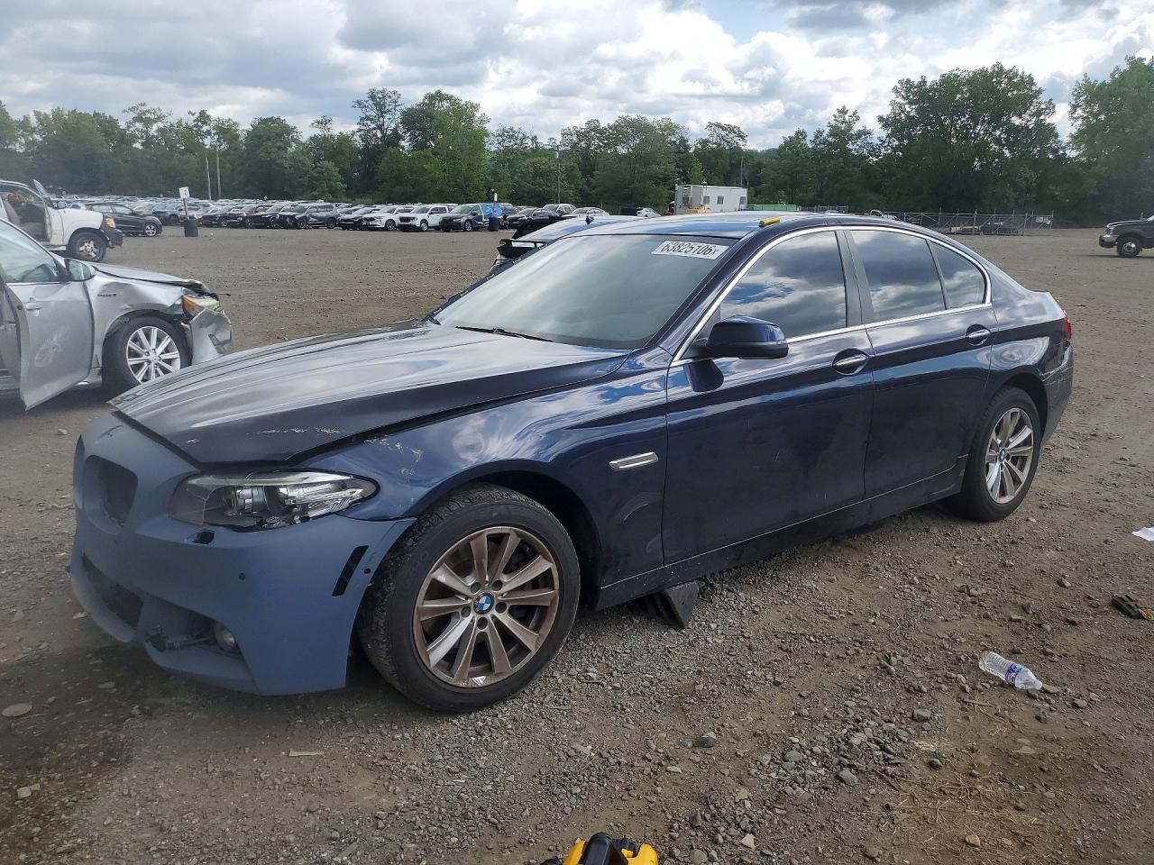 2016 BMW Seria 5 528i - zdjęcie główne