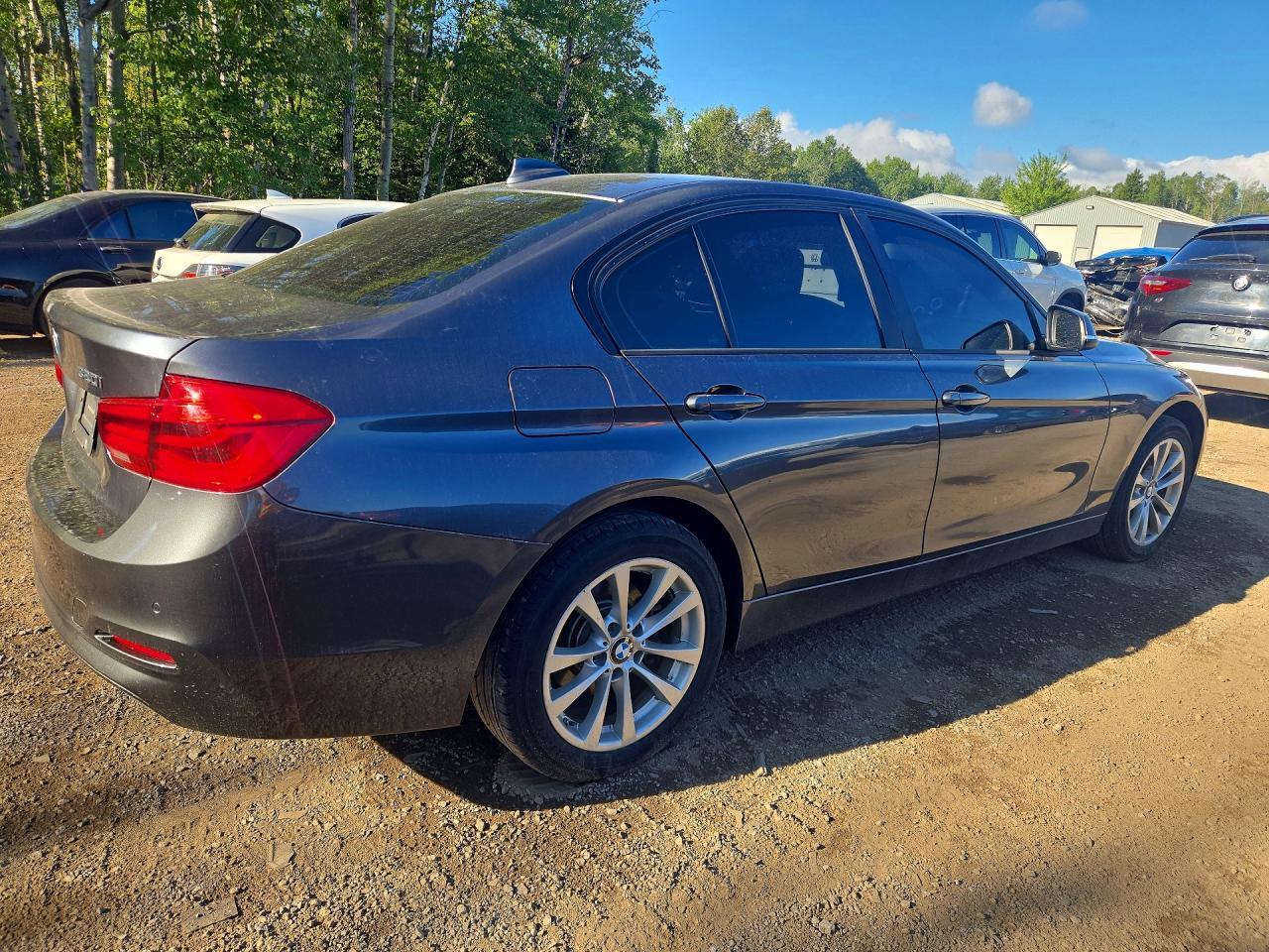 2016 BMW 320 I - zdjęcie 3